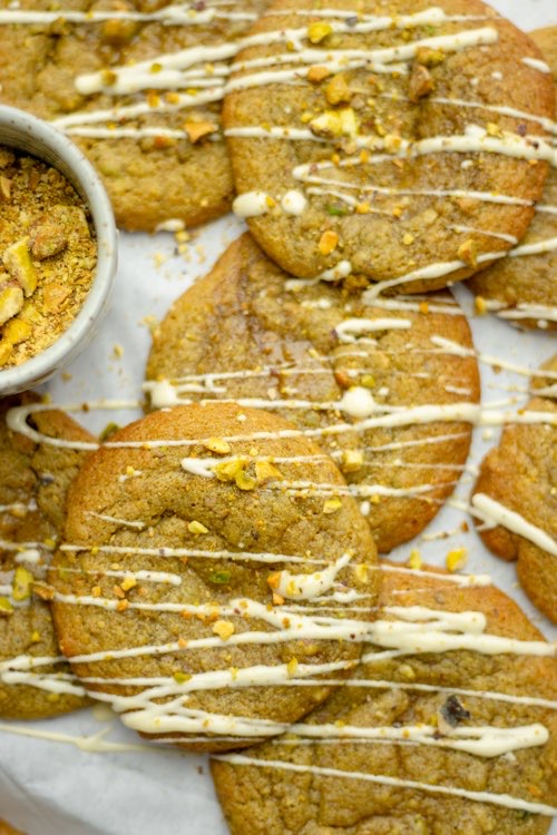 Simple cookies with lemon and pistachio recipe