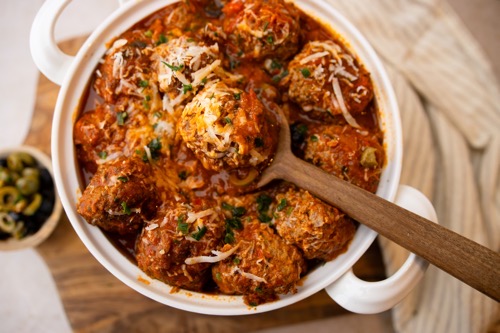 How to make the best Homemade Meatballs in Tomato sauce