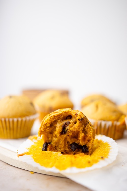 MOIST AND FLUFFY PUMPKIN CHOCOLATE CHIP MUFFIN RECIPE